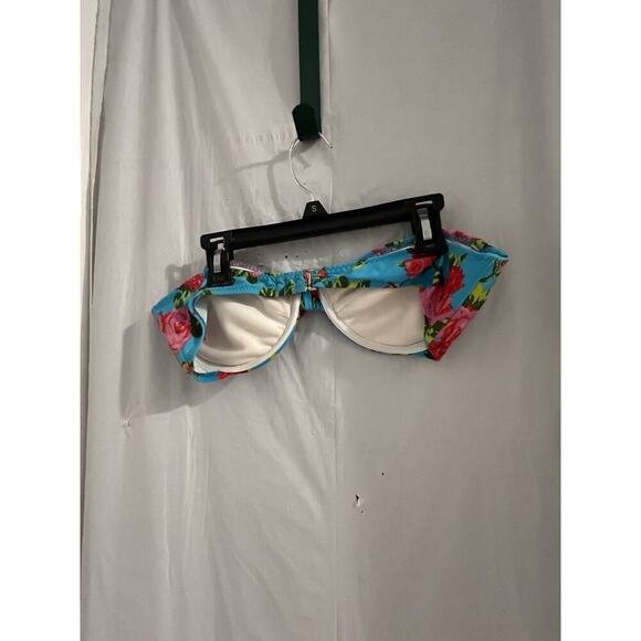 Betsey Johnson Blue Floral Two Piece High Waist Bottom Sz M Strapless Top Sz L - Picture 7 of 11